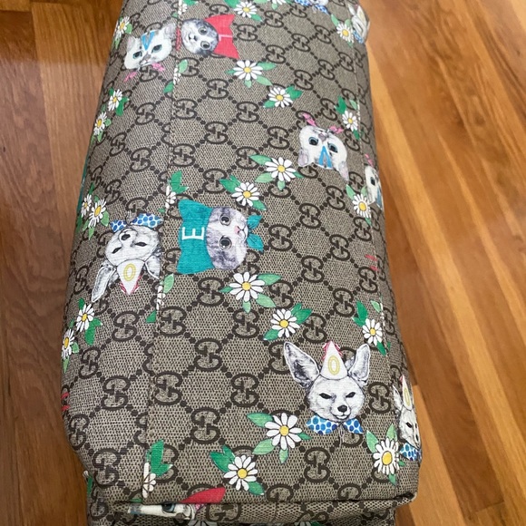 Authentic Gucci, the bag condition is really good. - Picture 9 of 9